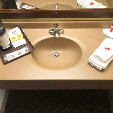 Days Inn & Suites By Wyndham Stevens Point Esterno foto